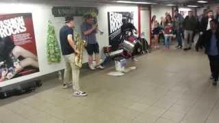 TOO MANY ZOOZ at Union Sq rocks harder than fashion!