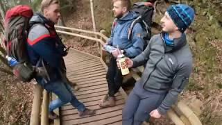 Hiking Latvia ( Līču-Laņğu klintis )