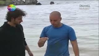 Survivor Taner Didem'le uğraşıyor