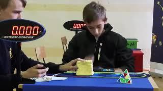 Новый мировой рекорд по сборке Пирамидки 0.91 ( Dominik Górny )