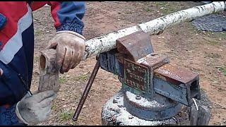 Making a handle for a splitting cleaver, made of birch