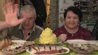 MUKBANG RUSSIA|ГОРБУША ДОМАШНЕГО ПОСОЛА|СОЛЕНАЯ СЕЛЬДЬ|КАРТОФЕЛЬНОЕ ПЮРЕ|ДОМАШНЯЯ ЕДА