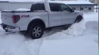 Ford f150 goes through  snow