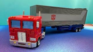 OPTIMUS PRIME STUDIO SERIES 86 COMMANDER CLASS TRANSFORMERS COLLECTIBLE