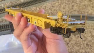 Model Railroad Reviews: WALTHERS MAINLINE TTX 40’ Thrall Well Car