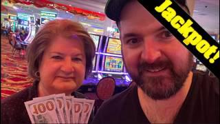 Mom and I WIN A JACKPOT HAND PAY!