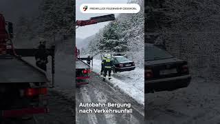 A21: Autobahn-Bergung nach Unfall | Freiwillige Feuerwehr Gießhübl