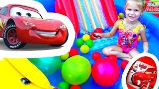  Бассейн с сюрпризами ТАЧКИ, шарики и 3D Яйцо игрушки Pool surprises ball CARS eggs