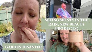 Seeing Monty Don in the rain, garden disaster, new beauty products!