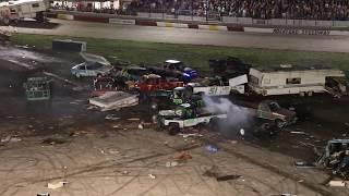 Rockford Speedway's World Famous Figure 8 Trailer Race 2018