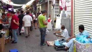 Street market in Izmir (Turkey)