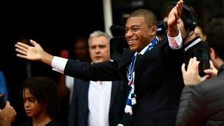 Présentation de Kylian Mbappé aux supporters du PSG