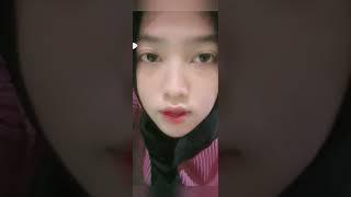 LIVE TIKTOK HIJAB CANTIK GEDE JUALAN ES BIKIN SALFOK