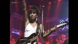 The Bangles  - Walk Like an Egyptian  - TOTP   - 1986