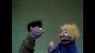 Classic Sesame Street - Harvey Kneeslapper "Would you like one?"