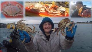 Dungeness Crab (Massive) Catch and Cook at the Jetty Fishery on Nehalem Bay!! I Honoring a Legend!