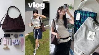 vlog 가을 옷 언박싱 시작 인데 왓츠 인 마이백을 곁들인... 페스토. 밀로우먼. 오브히. 올리브영 쇼핑템 이것저것. 직장인 일상브이로그. 데일리룩