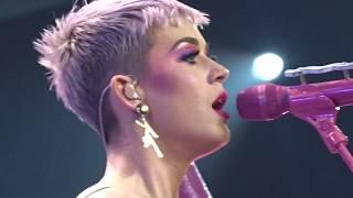 HOT N COLD / SPEAKS GERMAN - Katy Perry - live in BERLIN - Witness The Tour 2018