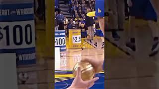 Steph Curry Helps a Fan Win $5,000   #shorts