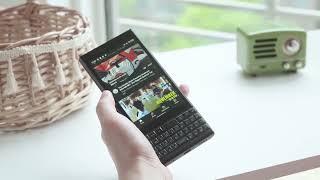 Unihertz Titan Slim is an Android  Qwerty Keyboard Touch Screen Cellphone.