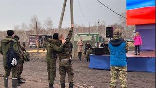 Песня Шамана «Встанем» длябойцов в военно-полевом лагере г. Омск. Мальвина Кириенко (7лет)