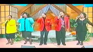 STRAIGHT FROM THE VAULT! The Richard Smallwood Singers - "We Magnify Your Name"