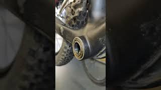 Replace a rusty bottom bracket #shorts