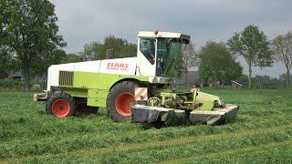 Gras maaien met Claas Jaguar 690 SL met Claas Disco triple maaier - deel 1 (2024)