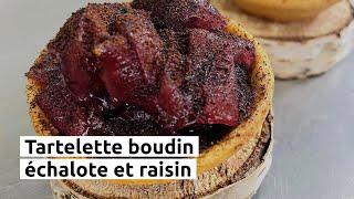 Tartelette boudin, échalote et raisin