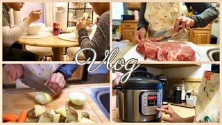 Vlog | home cooking | making pot roast, honey garlic chicken