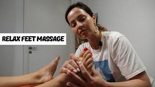 Relaxing feet massage