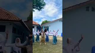 Joget yang lagi VIRAL!!guru dan murid kompak banget#shorts#viral#gurudanmurid#trending#tiktok