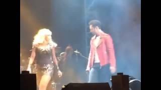 HADİSE VE MURAT BOZ KONSERDE ÖPÜŞTÜ...