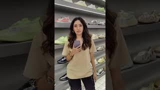 tips for buying sneakers from a resale store ! #india #sneakers #shortvideo