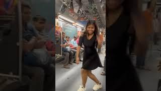 dance in kolkata metro #viral #viraldance #metro#ytshorts #publicreaction #trend