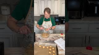 Bolitas de mantequilla de maní fáciles de preparar sin horno | Horneado navideño con una bisabuel...