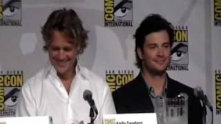 Smallville (Comic-Con 2010) 3 of 7 - HD - EryGarza (Video Owner : Gonturan74)