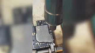 Remove Any Mobile Motherboard Shield in a Safe trick #smartphone #repair #pcb #motherboardrepair