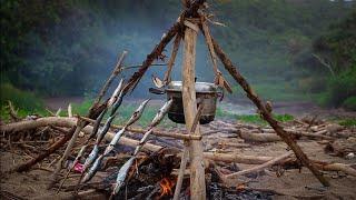 MENIKMATI IKAN LAYANG - LANGSUNG DI BIBIR PANTAI! Jelajah Plosok Negri!