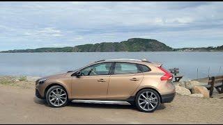 Volvo V40 Cross Country Exterior and Drive