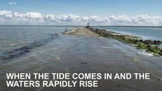 Passage du Gois is a disappearing road in France