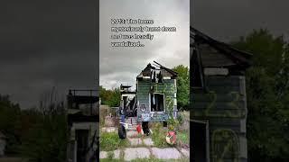 I wonder what happened here… #abandoned #home #googlemaps #truecrime #detroit