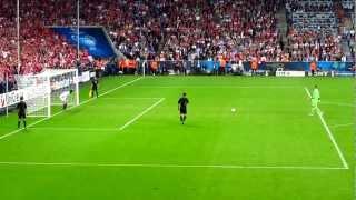 Neuer scores penalty against Chelsea