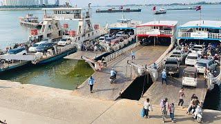 4K Many ferries at Koh Pich ferry port in Phnom Penh are waiting for passengers.