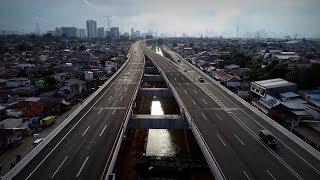 Erection Girder Jalan Tol Becakayu Seksi 1A