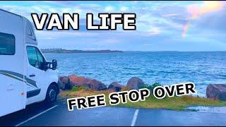 VAN LIFE Rest Stop on the ocean. Kiama Harbour.  #vanlifeaustralia