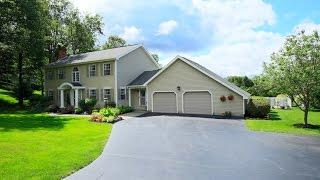 2521 Fawn Ridge, East Greenbush NY 12061