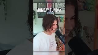 streamer LOVES Mondays #lgbtq #enby #theythem #gaymer #heykipp #twitchclips #streamer