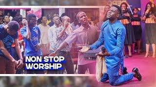 Kwaku Teye Leads Anointed NON-STOP WORSHIP at PIWC TEMA
