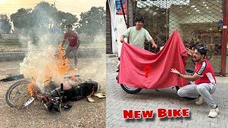 Mamu Ki Old Bike Ko Agg Laga Di  New Bike Gift Kr Di 